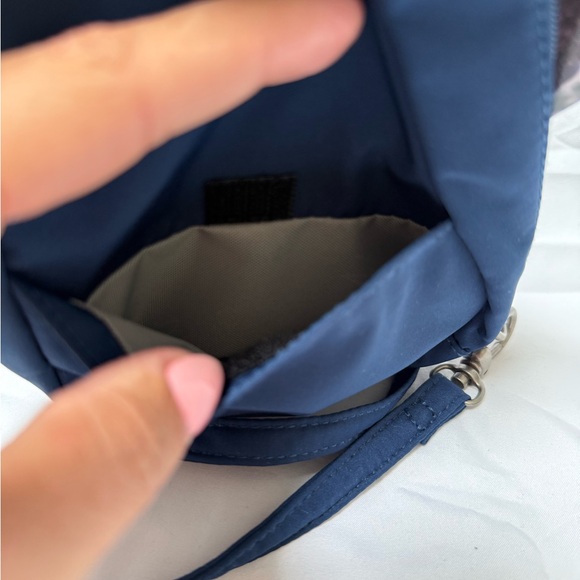 AmeriBag 8” Microfiber Baglett - Picture 5 of 8